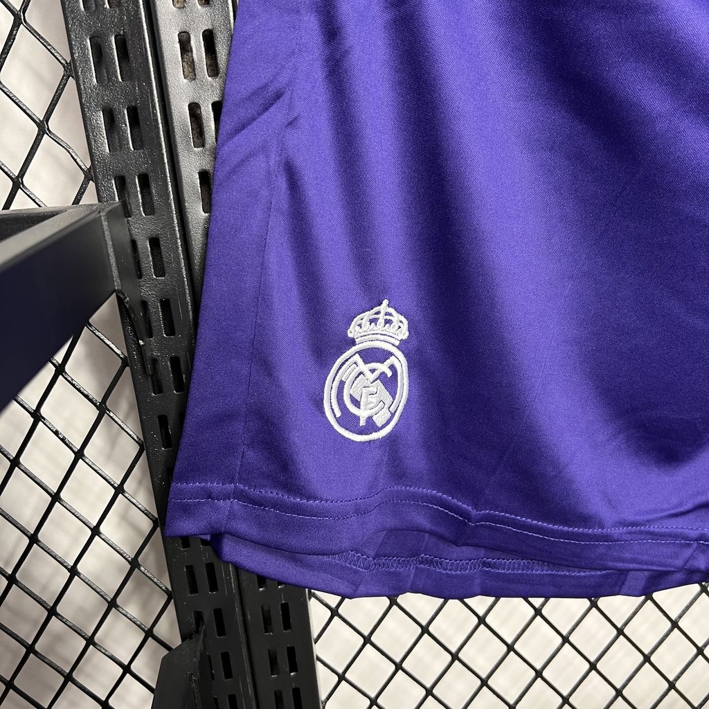 Shorts Real Madrid Edição Especial 2024/25 - Y3 Torcedor Masculina - Roxa/Branca