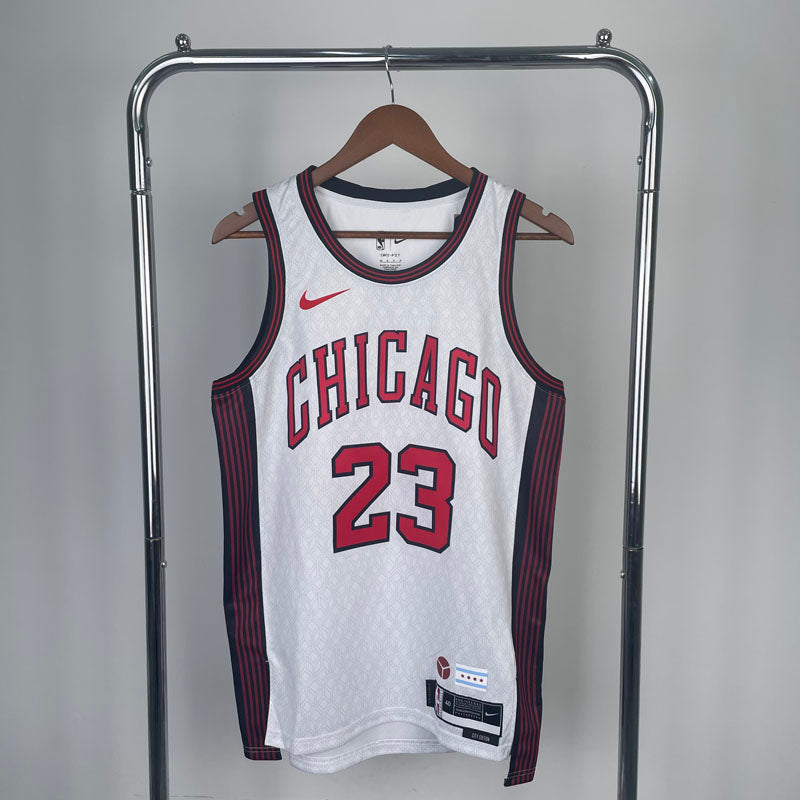 Regata NBA Chicago Bulls City Edition 22/23 Michael Jordan Branca