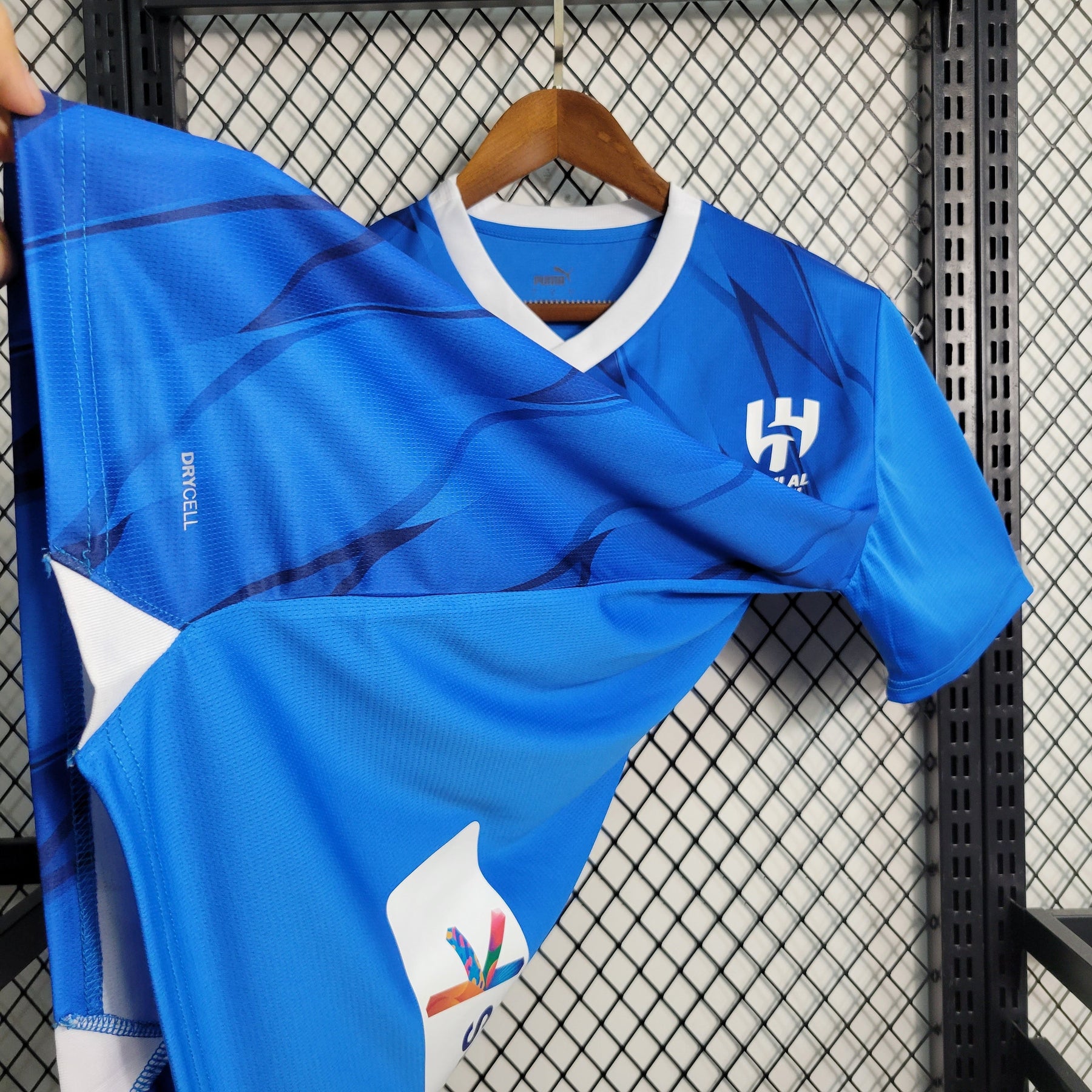 Camisa Al-Hilal Home 2023/24 - Puma Torcedor Masculina - Azul/Branca