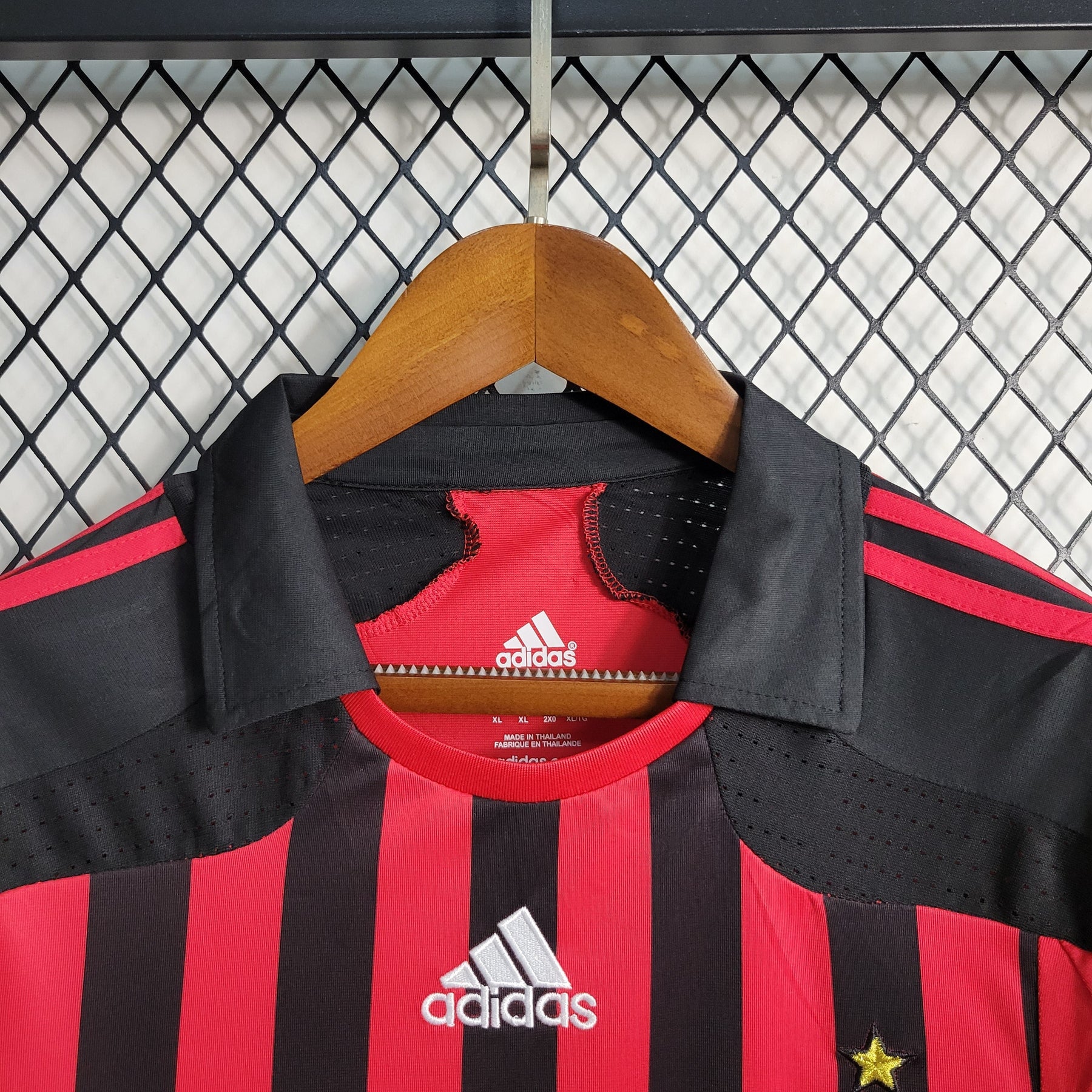 Camisa AC Milan Manga Longa Home 2007/08 - Adidas Retrô Masculina - Vermelha/Preta