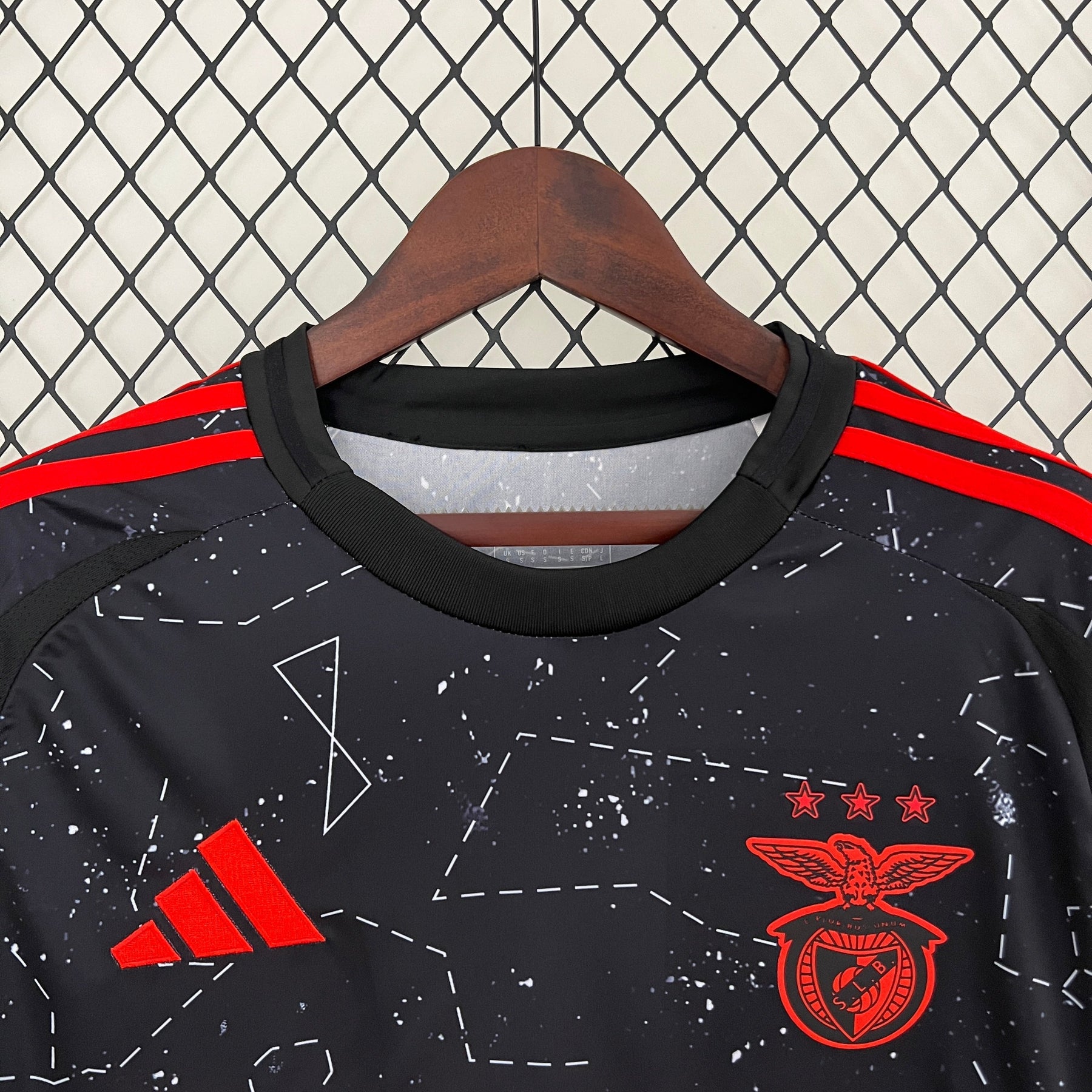 Camisa Benfica Away 2024/25 - Adidas Torcedor Masculina - Preta/Vermelha