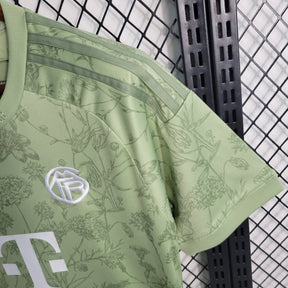 Camisa Bayern de Munique Edição Especial 2023/24 - Adidas Torcedor Masculina - Verde