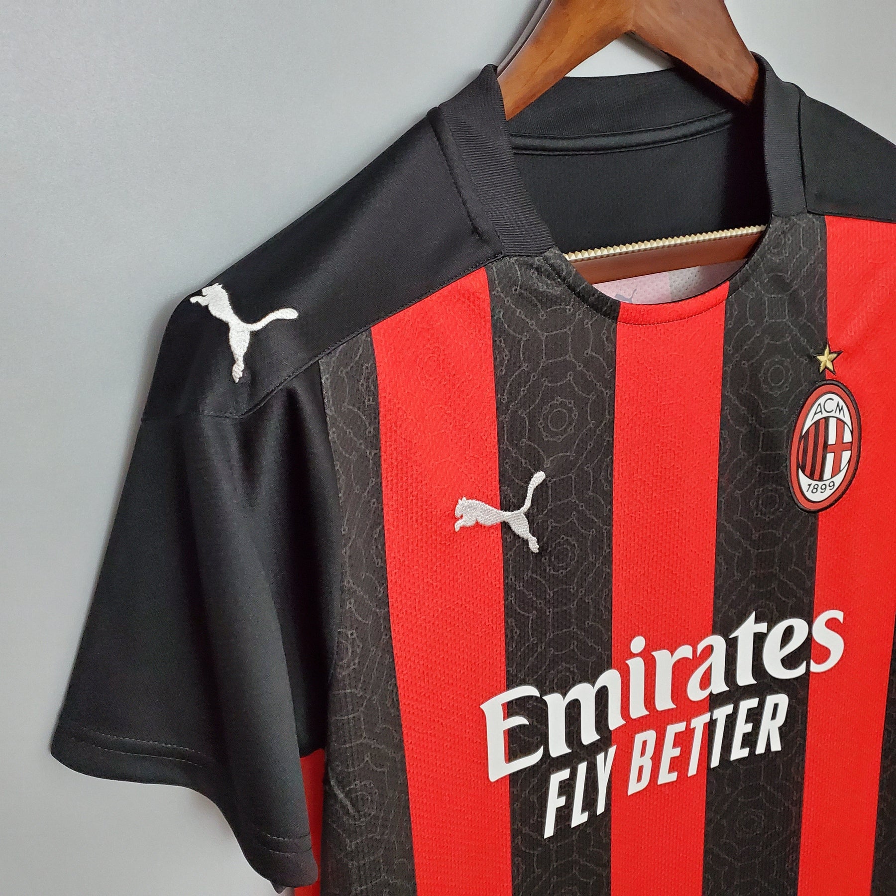 Camisa AC Milan Home 2020/21 - Puma Torcedor Masculina - Vermelha/Preta