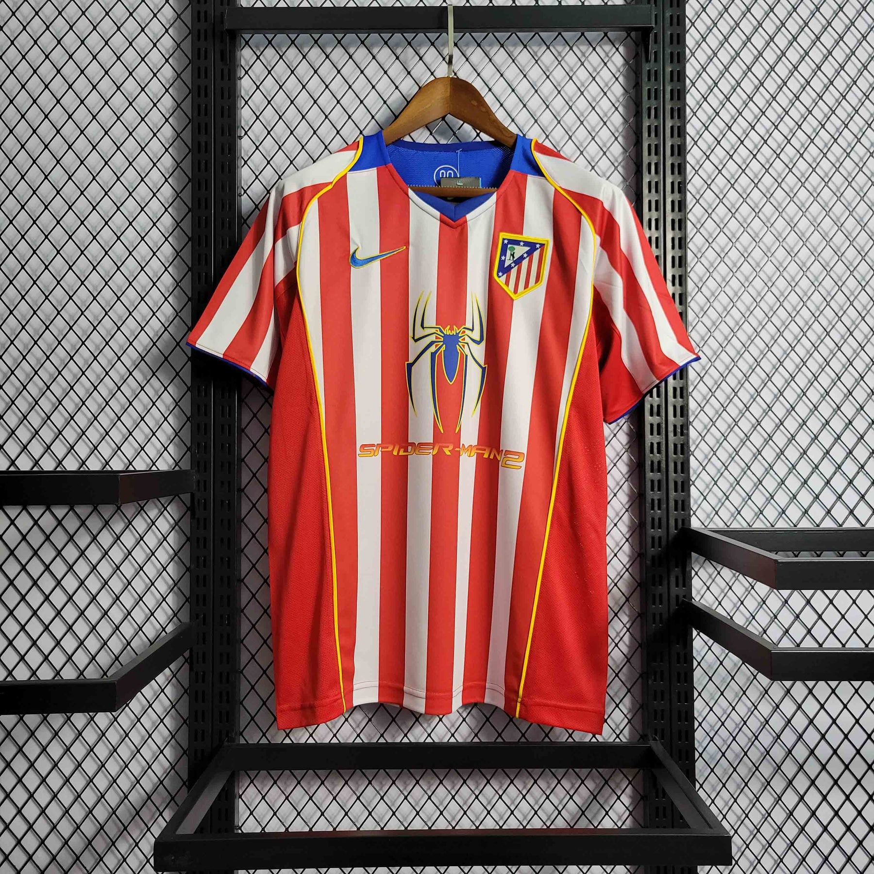 Camisa Atlético de Madrid 2004/05 - Nike Retrô Masculina - Spider Man - Vermelha/Branca