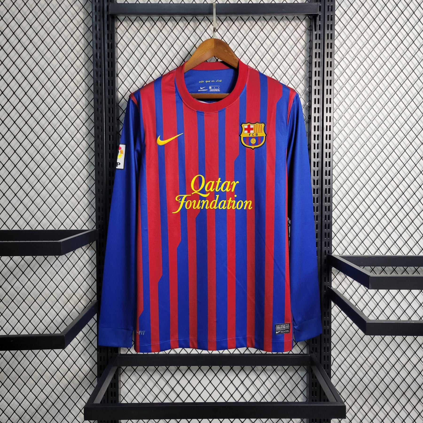 Camisa Barcelona Manga Longa Home 2011/12 - Nike Retrô Masculina - Vermelha/Azul