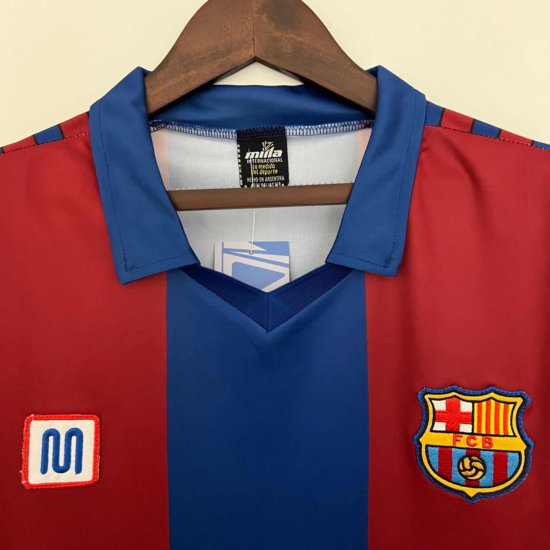 Camisa Barcelona Home 1980/82 - Retrô Masculina - Vermelha/Azul