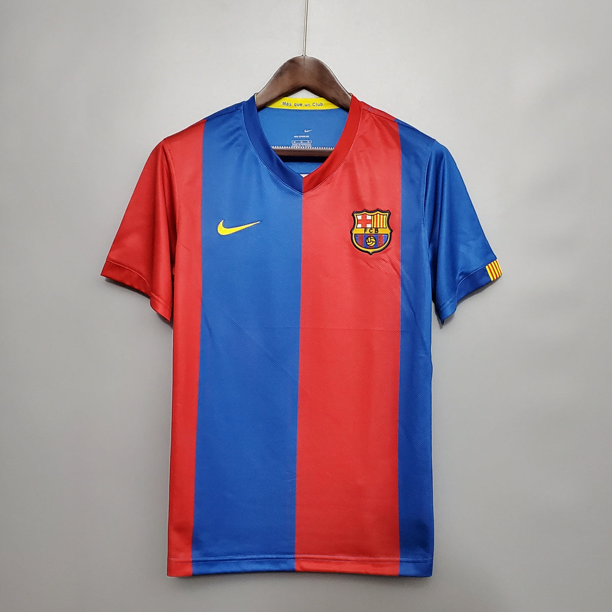 Camisa Barcelona Home 2006/07 - Nike Retrô Masculina - Vermelha/Azul