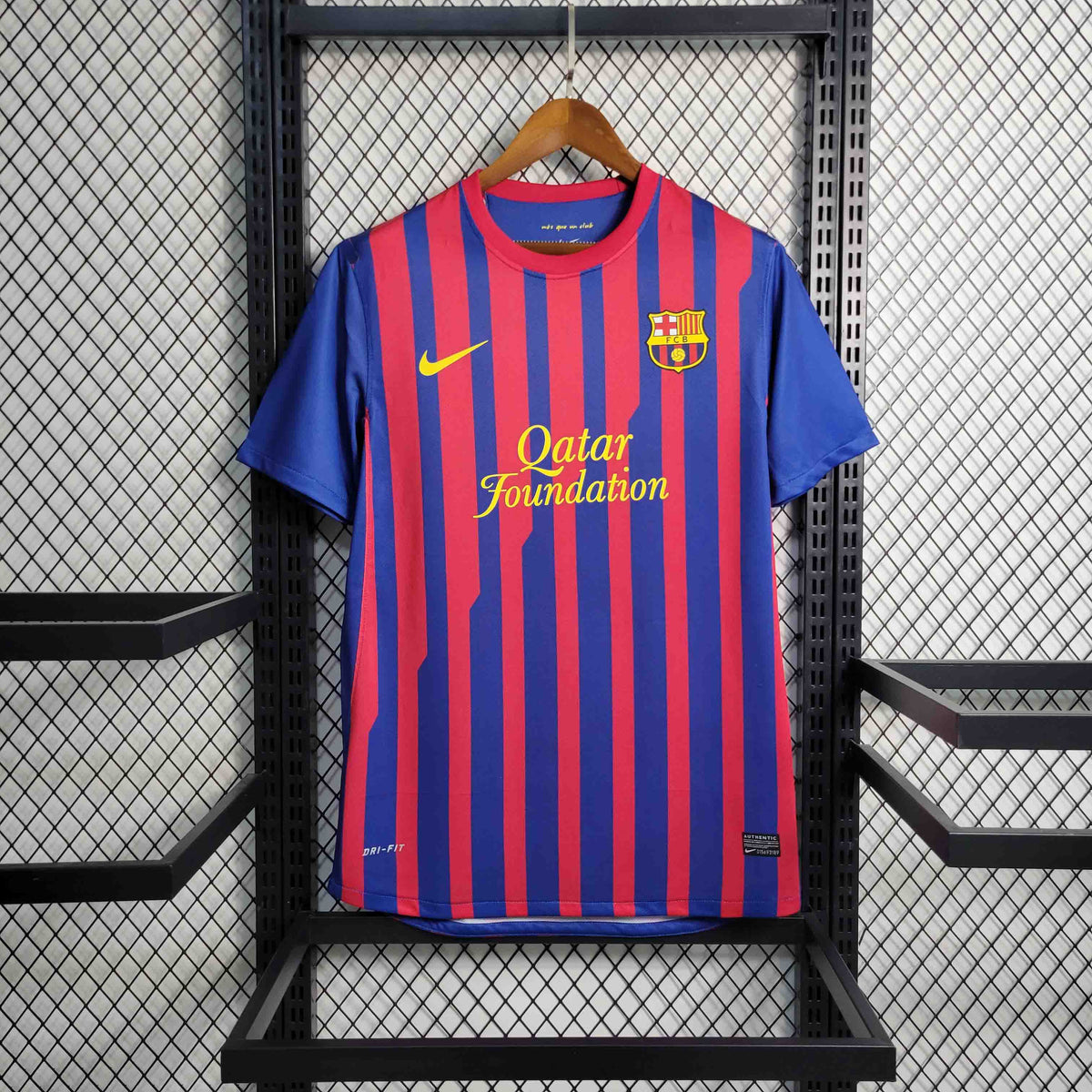 Camisa Barcelona Home 2011/12 - Nike Retrô Masculina - Vermelha/Azul