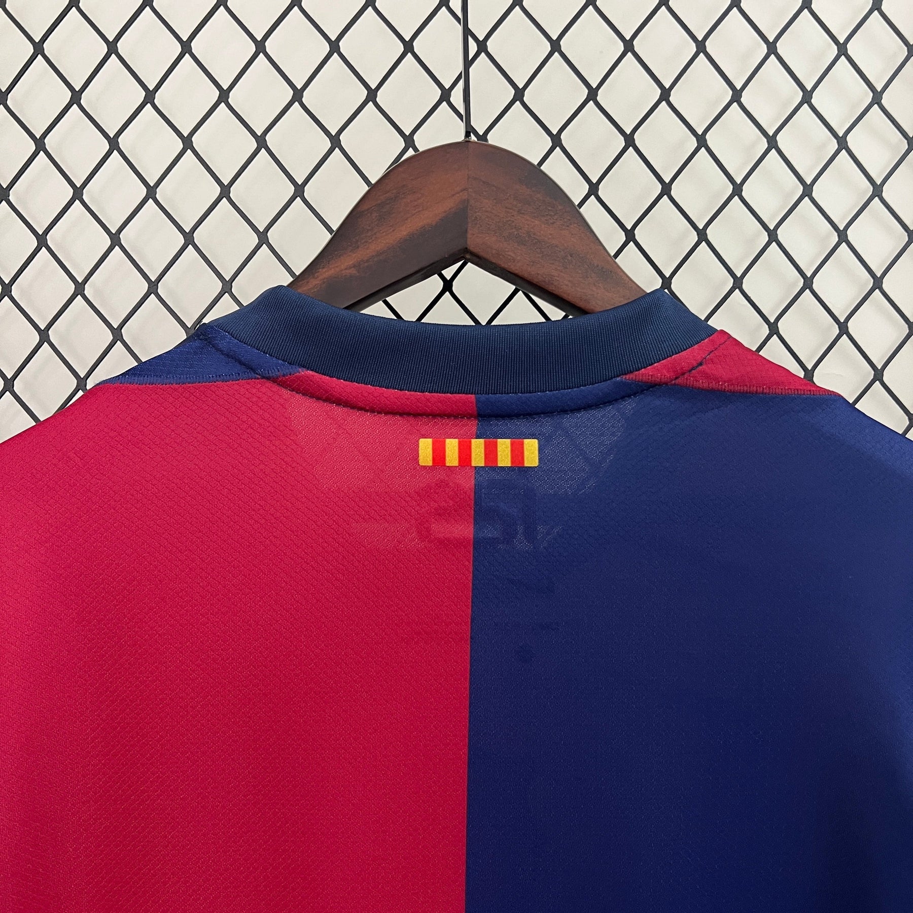 Camisa Barcelona Home 2024/25 - Nike Torcedor Masculina - Vermelha/Azul