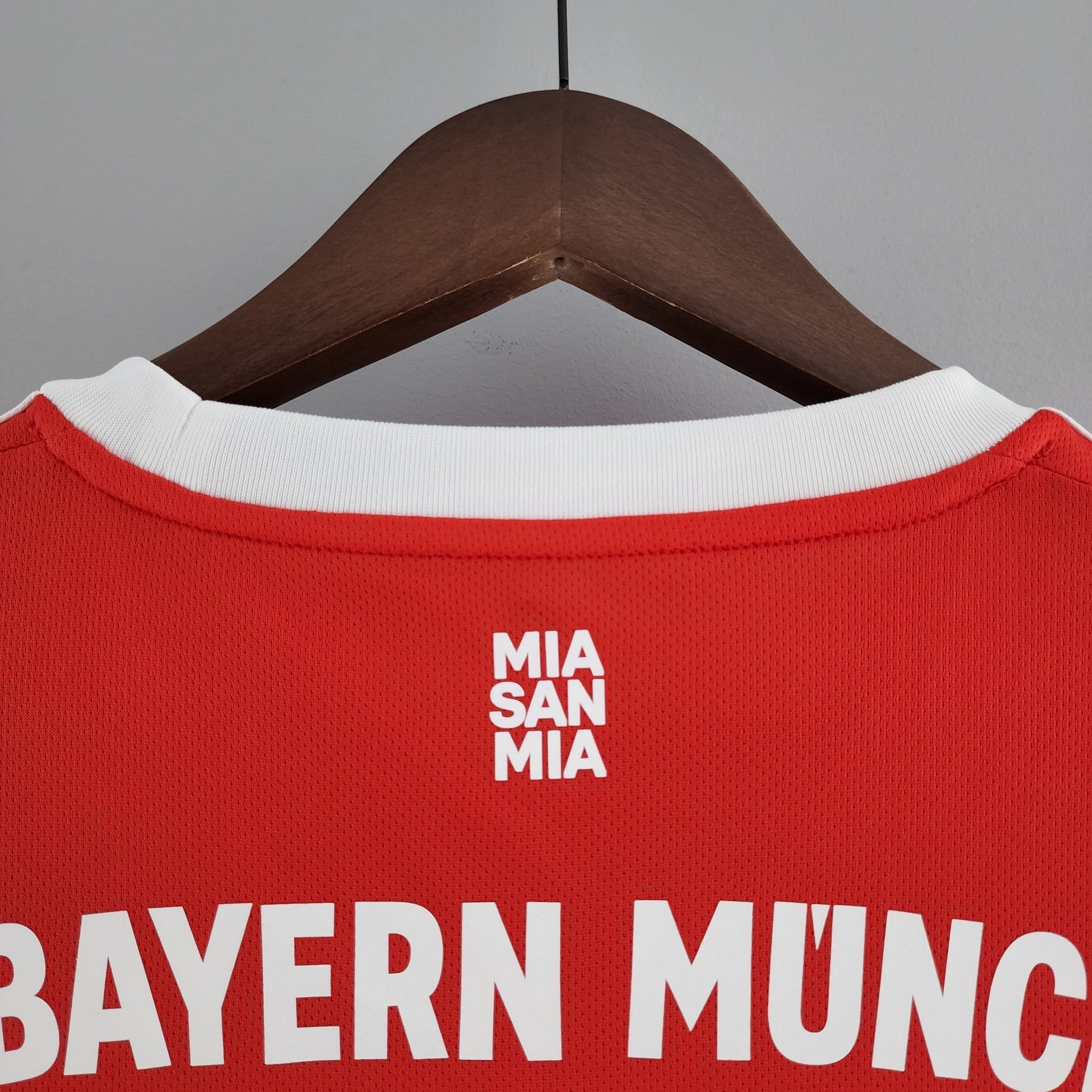 Camisa Bayern de Munique Home 2022/23 - Adidas Torcedor Masculina - Vermelha/Branca