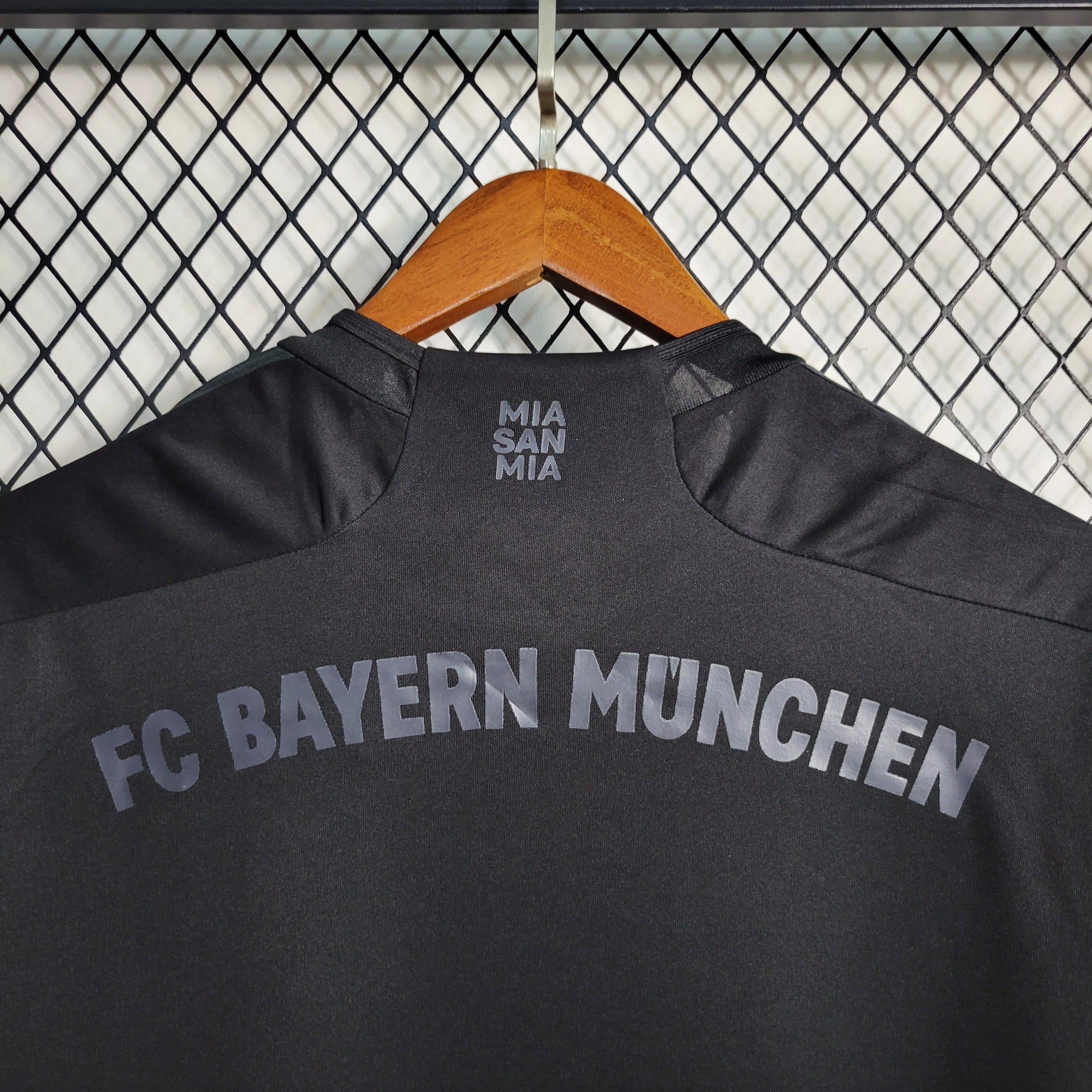 Camisa Bayern de Munique Away 2023/24 - Adidas Torcedor Masculina - Preta